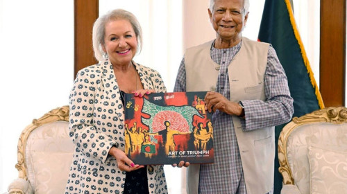 প্রধান উপদেষ্টা ড. ইউনূসের সঙ্গে যুক্তরাজ্যের বাণিজ্য দূতের বৈঠক