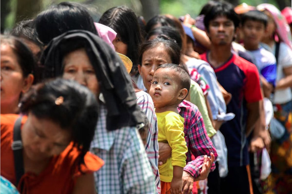 মিয়ানমারে ত্রাণ দিতে গিয়ে চাকরি হারালেন তিন মার্কিন কর্মী