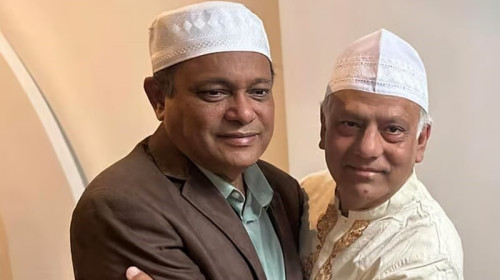 ঈদের নামাজে হাছান মাহমুদ
