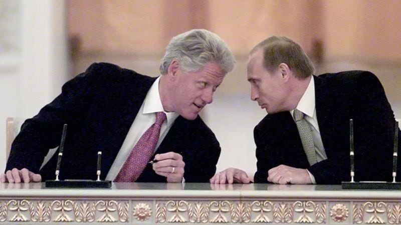 ক্লিনটন থেকে ট্রাম্প: পুতিনের সঙ্গে মার্কিন প্রেসিডেন্টদের সম্পর্কের ধারা