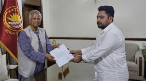 এখন রাজপথে থাকা বেশি প্রয়োজন: নাহিদ ইসলাম