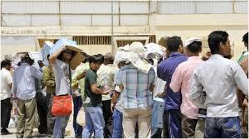 সৌদি থেকে ফেরত পাঠানো হলো ৮,৭০০ অবৈধ প্রবাসী