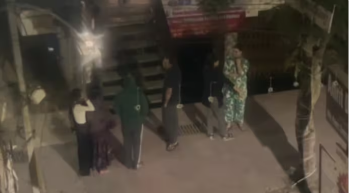 ভূমিকম্পে কেঁপে উঠল দিল্লি