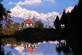 ভারতের একমাত্র হ্রদ, যেখানে দেখা যায় কাঞ্চনজঙ্ঘার প্রতিবিম্ব