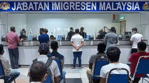 অবৈধ অভিবাসীদের জন্য দেশে ফেরার সুযোগ