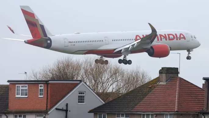 পাকিস্তানের আকাশসীমা বন্ধে বছরে এয়ার ইন্ডিয়ার ৬০০ মিলিয়ন ডলারের লোকসান,