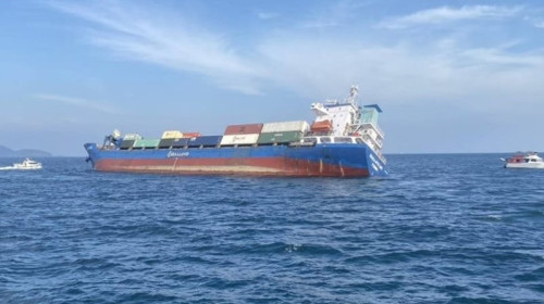 থাইল্যান্ড উপকূলে কন্টেইনারবাহী জাহাজডুবি, ১৬ বাংলাদেশি নাবিক উদ্ধার