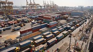 চট্টগ্রাম বন্দরে ফের লাগাতার কর্মবিরতির হুঁশিয়ারি