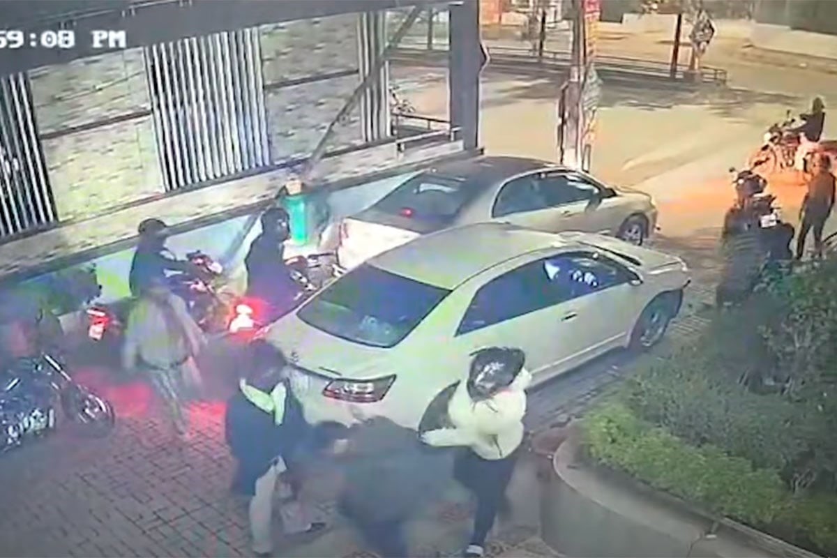 ভাটারায় শিক্ষানবিশ আইনজীবীকে পিটিয়ে হত্যা, সিসিটিভি ফুটেজ ভাইরাল